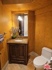 620 Lorna Ln - Photo 5 of 8