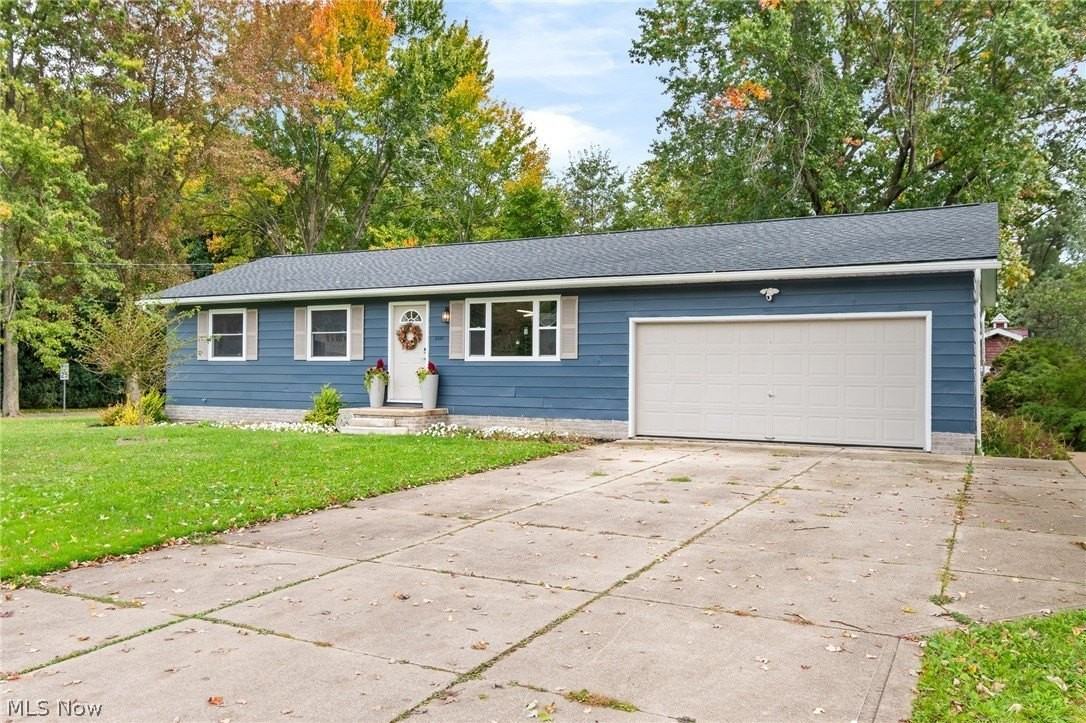 5201 Fawn Dr - Photo 3 of 39