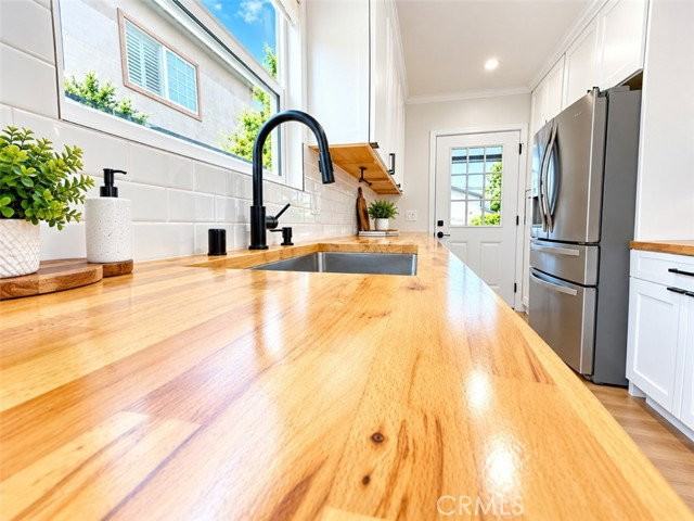 5168 W 131st St - Photo 2 of 8