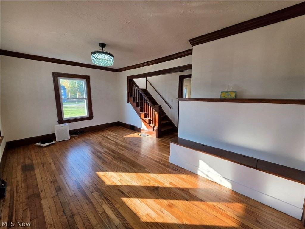 5117 N Lake Rd - Photo 4 of 19