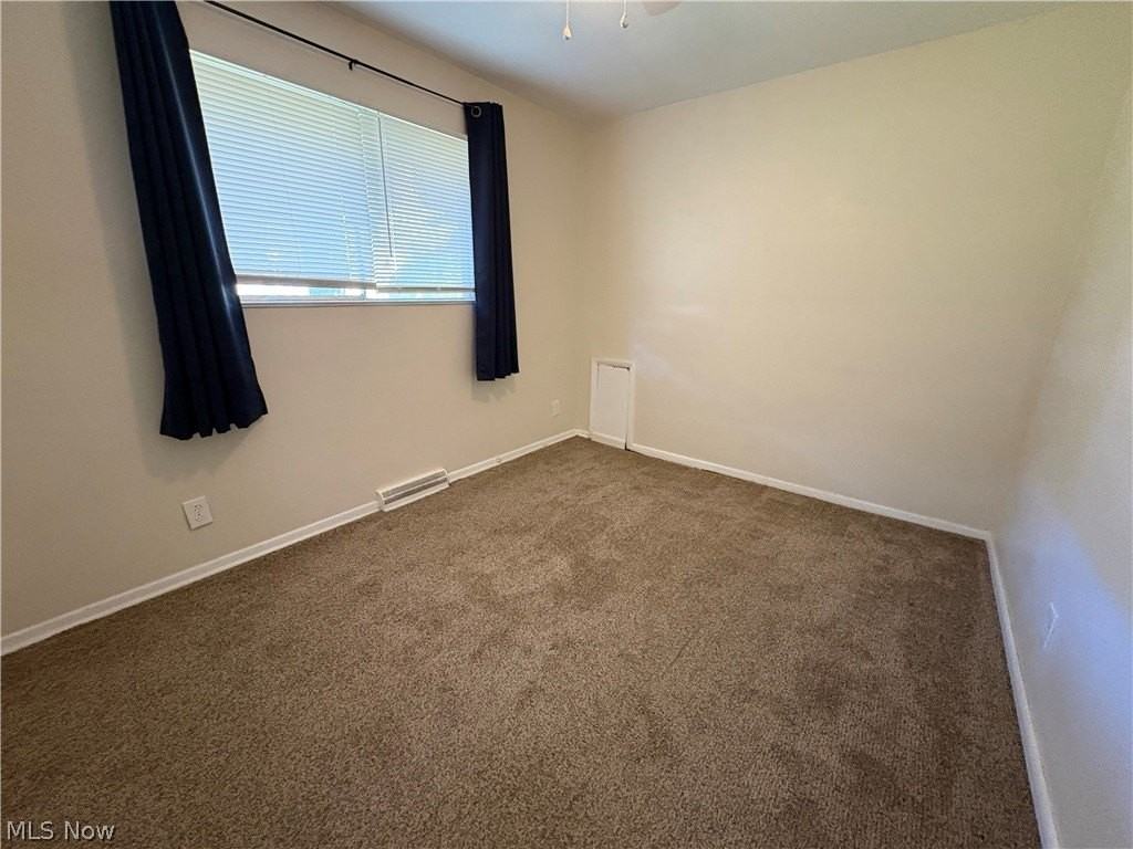 1925 Evergreen Ave #1925 - Photo 4 of 10