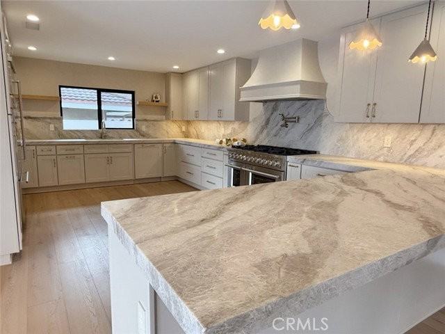 5219 E Gatewood Ln - Photo 2 of 7