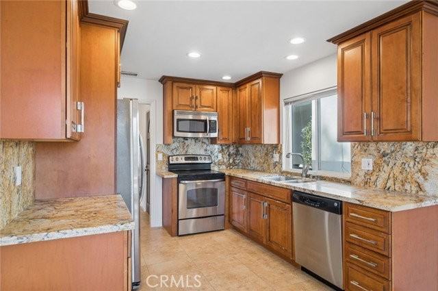 501 Marguerite Ave #B - Photo 6 of 8