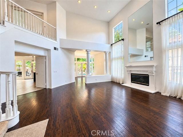 26315 Ibeza Rd - Photo 2 of 8