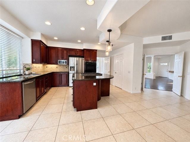 26315 Ibeza Rd - Photo 5 of 8
