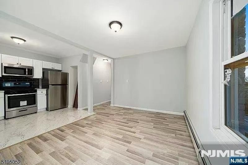 49 Preston St #2ndFL - Photo 2 of 12