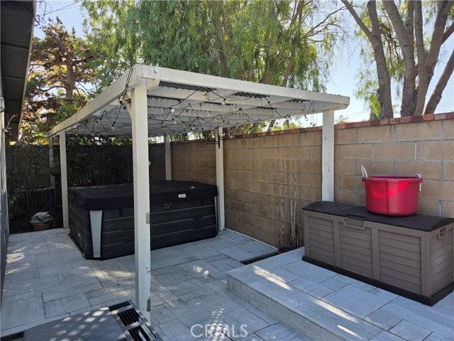 1628 White Oak St - Photo 5 of 8