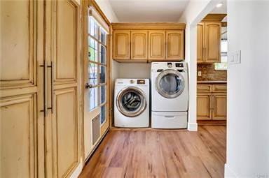 16707 Moorpark St - Photo 7 of 7