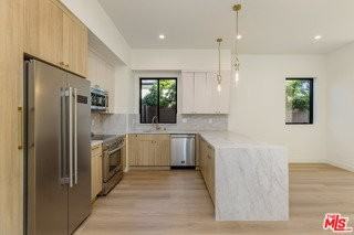 21116 Chase St - Photo 3 of 8