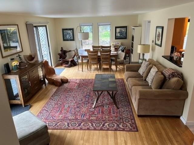 30 Odiorne Dr - Photo 2 of 5