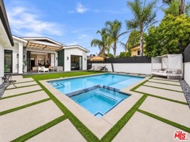 featured image of 6207 Babcock Ave