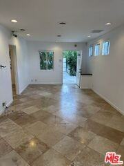 2454 Penmar Ave - Photo 4 of 8