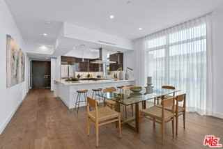 250 N Crescent Dr #301 - Photo 6 of 8