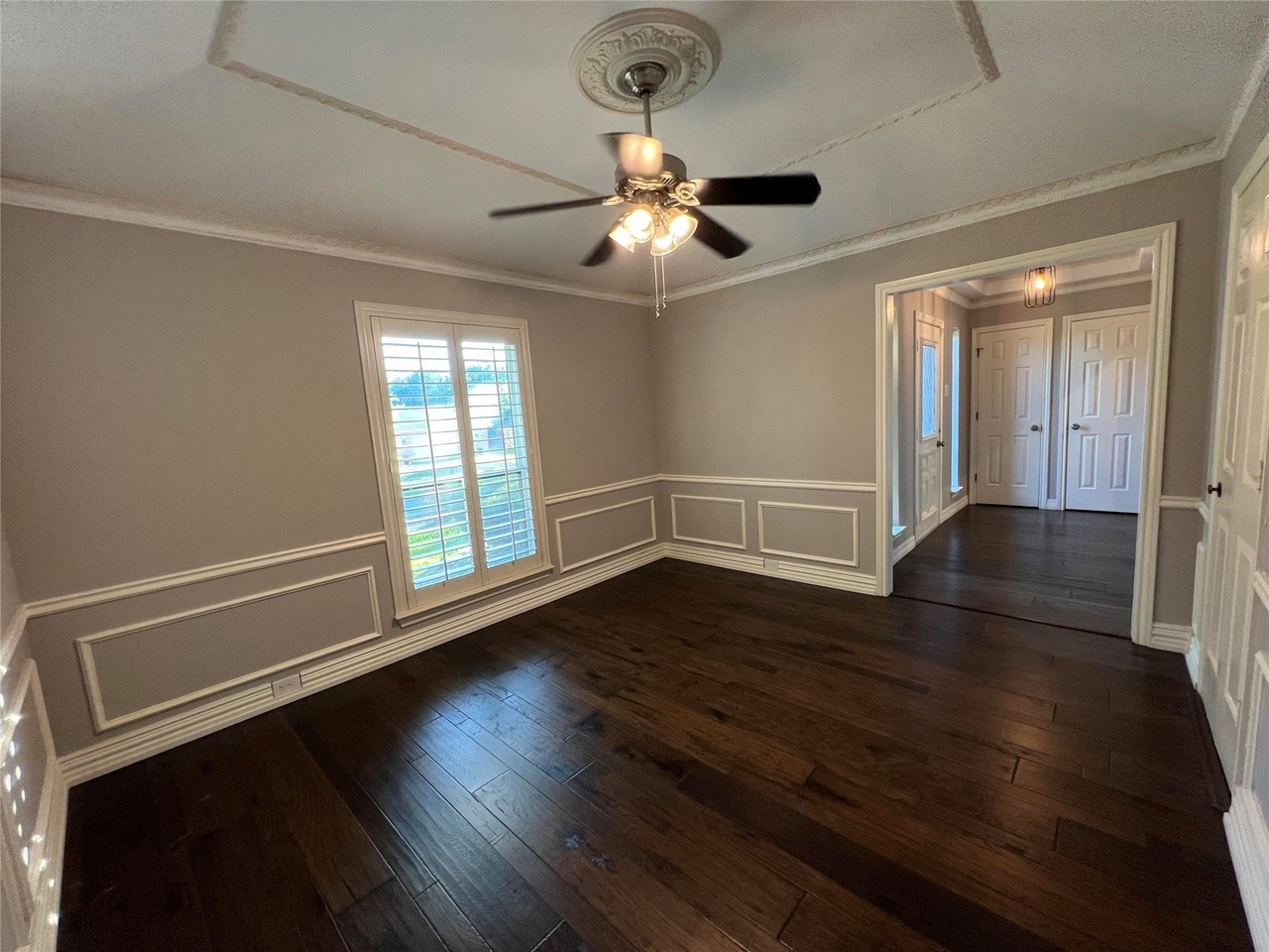 717 Highland Hills Ln - Photo 4 of 40