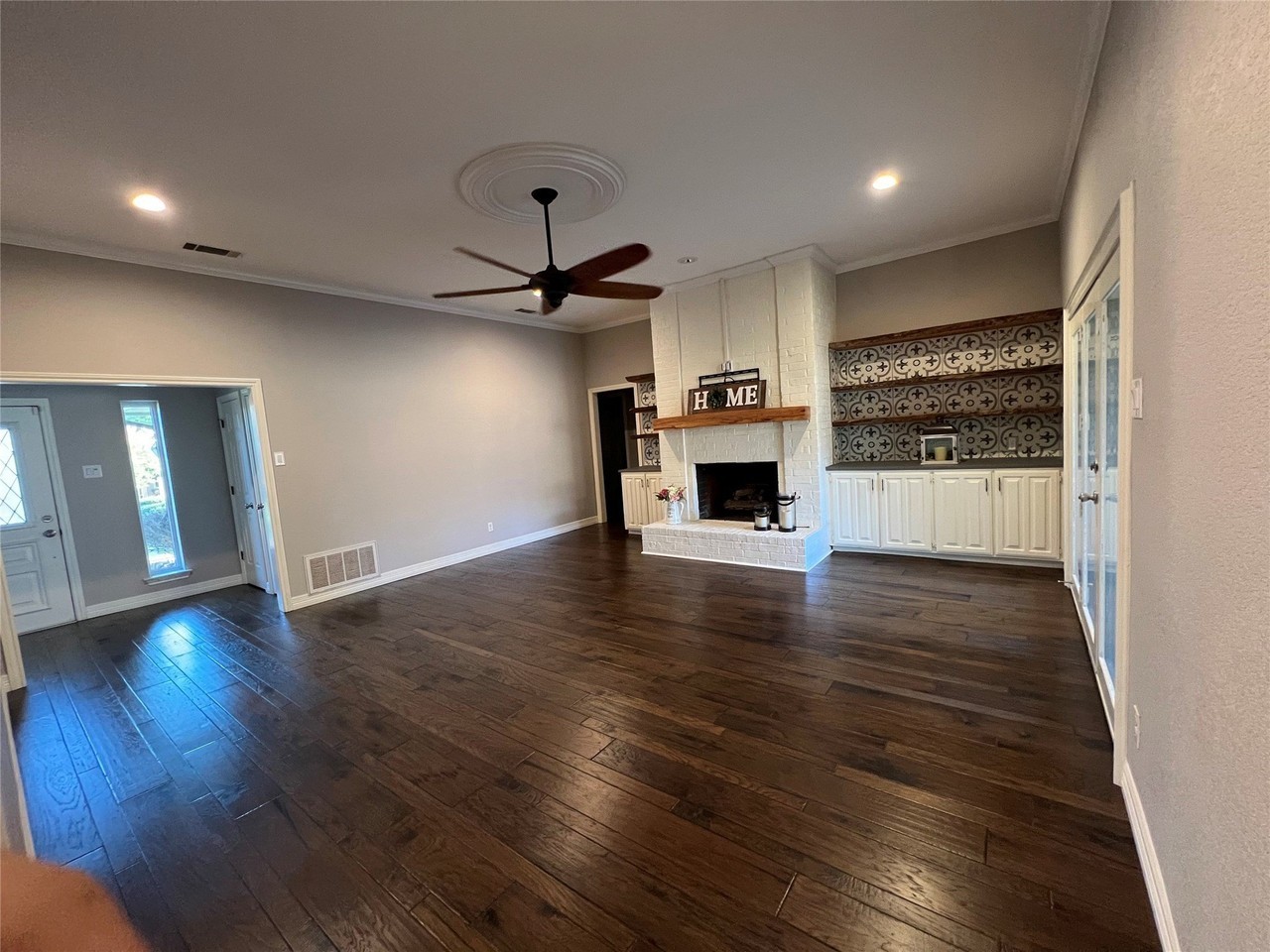 717 Highland Hills Ln - Photo 6 of 40