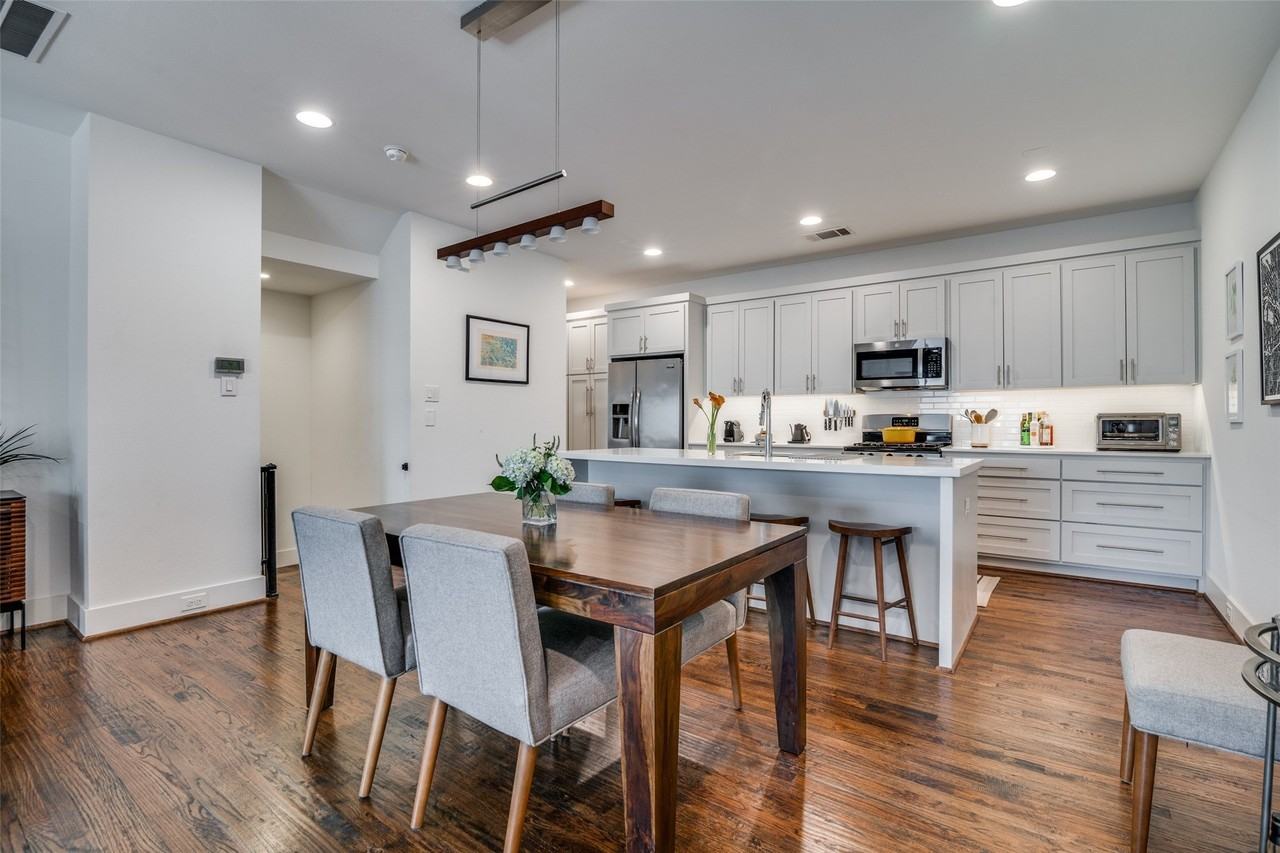 5602 Lindell Ave #B - Photo 2 of 29