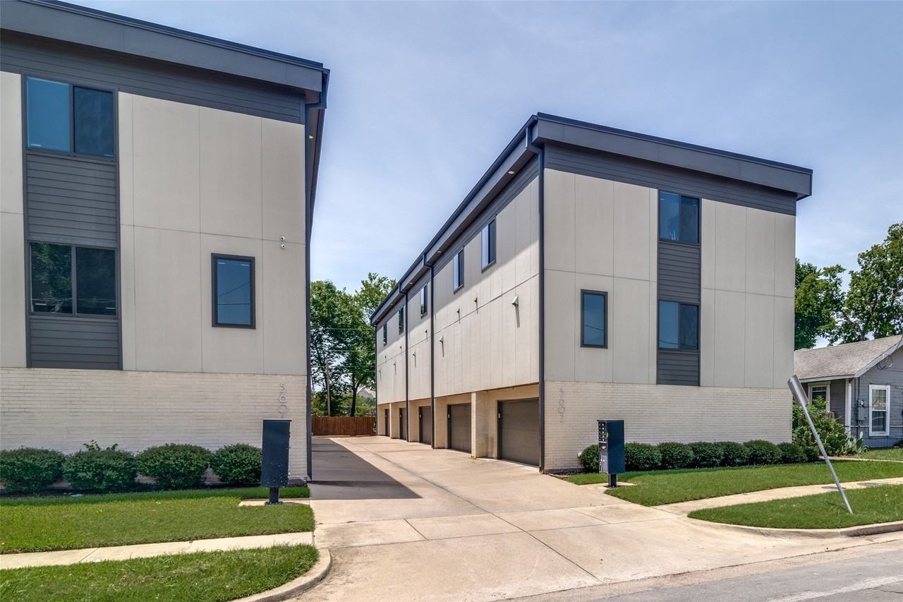 5602 Lindell Ave #B - Photo 4 of 29