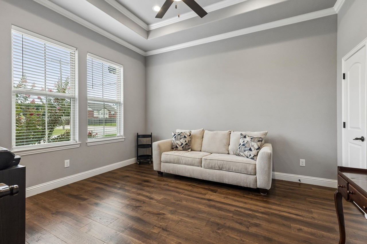 101 Sycamore Ln - Photo 5 of 27