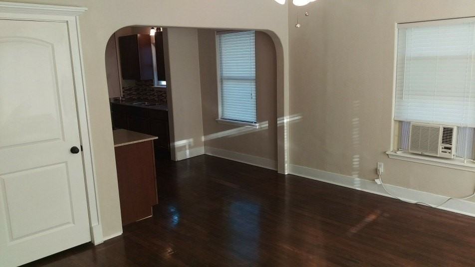 1006 Samuels Ave #4 - Photo 4 of 7