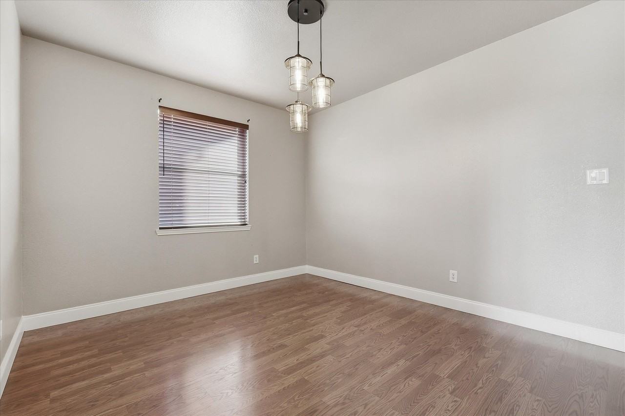 2220 Willow Dr - Photo 6 of 28