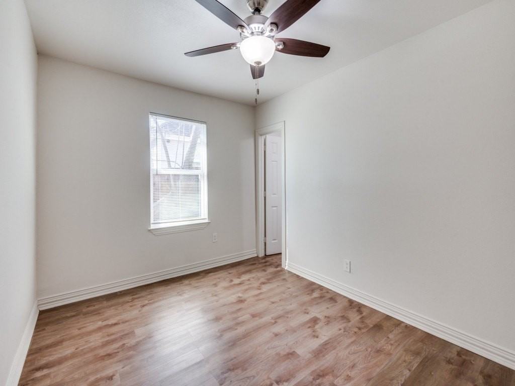 2300 Dathe St - Photo 3 of 15
