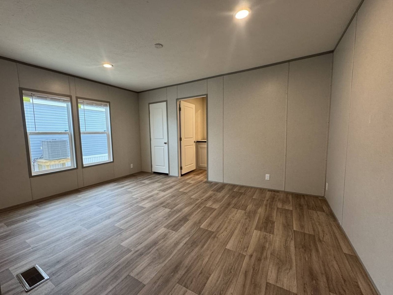 3152 Korea Cir #12R - Photo 4 of 20