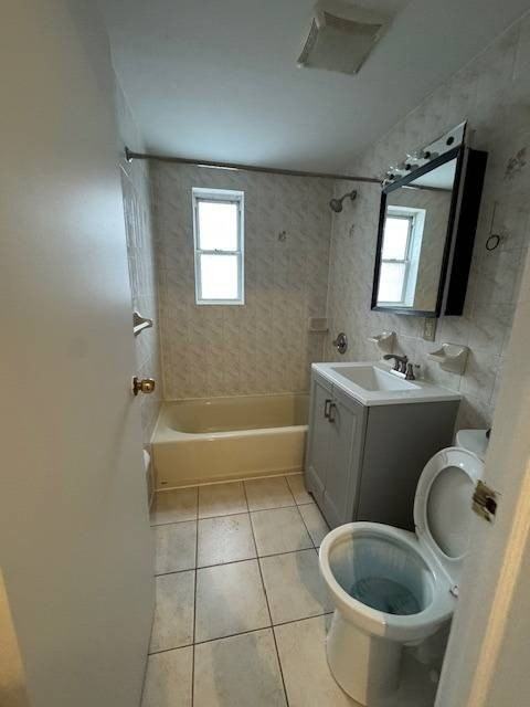 7553 197th St - Photo 4 of 9