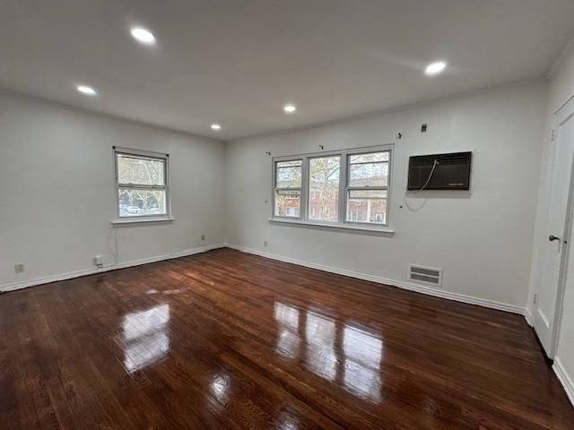 7553 197th St - Photo 5 of 9