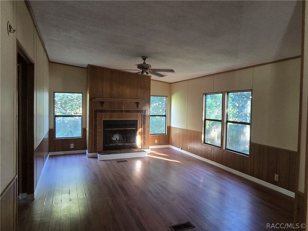 6821 Sw 60th Ave - Photo 2 of 11