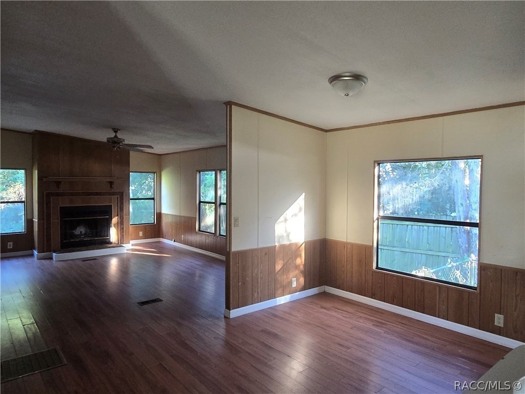 6821 Sw 60th Ave - Photo 3 of 11