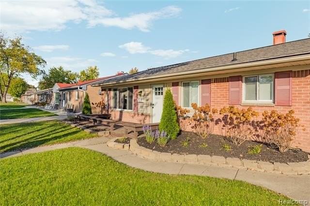 8222 Carrousel Blvd - Photo 4 of 38