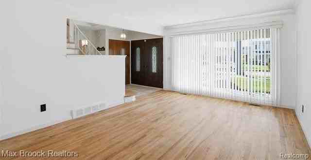 3655 Byrd Dr - Photo 4 of 23
