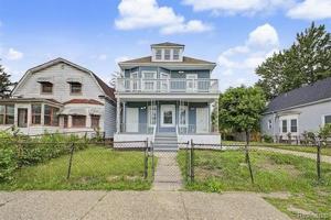 featured image of 2971 Bewick Unit 2 Street
