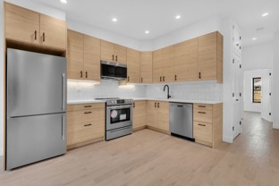 140 President St #3 - Photo 1 of 1