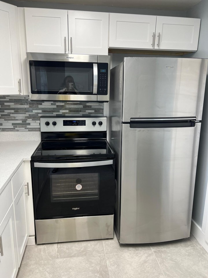 1511 Nw 43rd Ave #103 - Photo 4 of 16