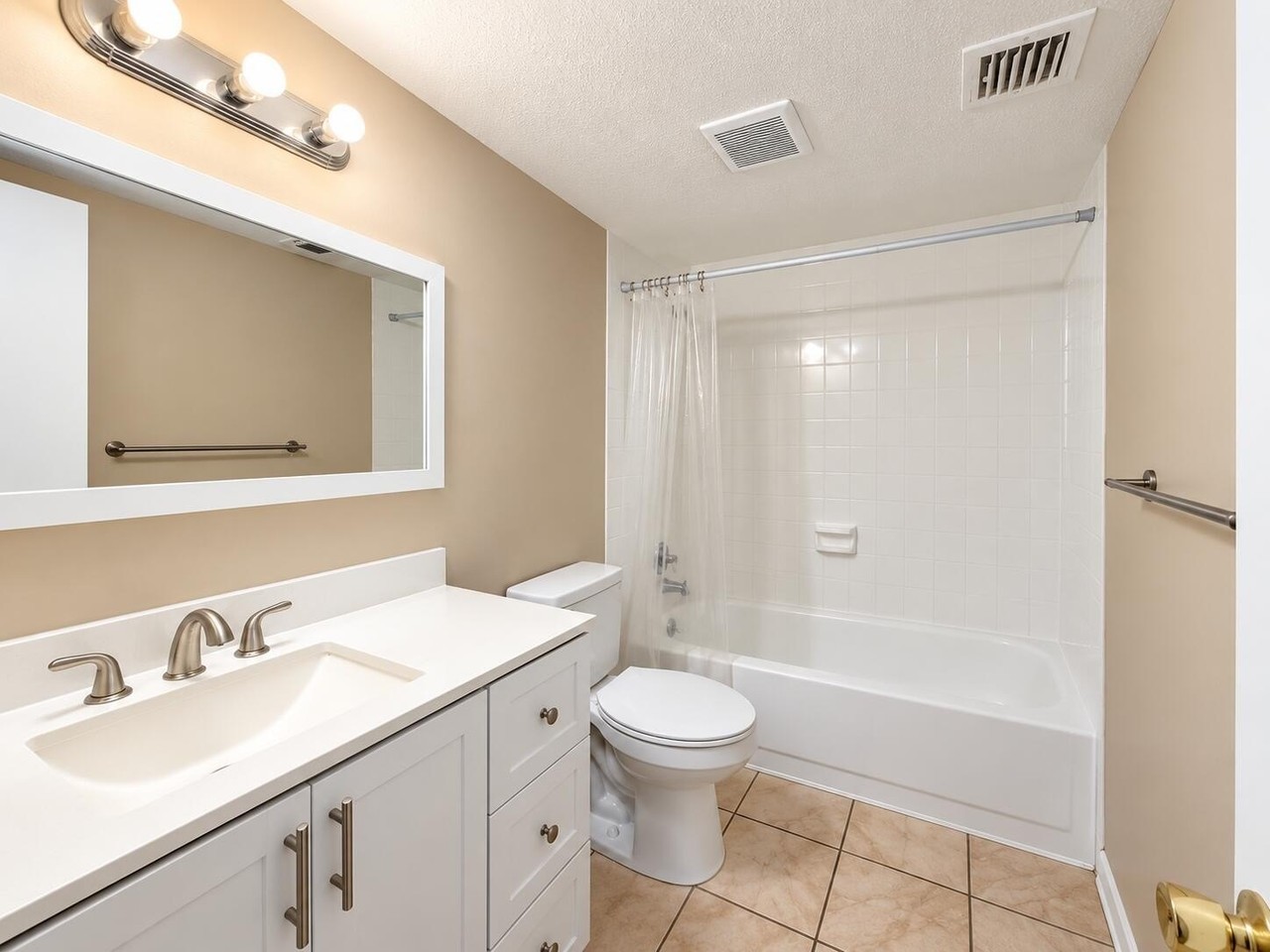 838 Nw Fork Rd #838 - Photo 6 of 12