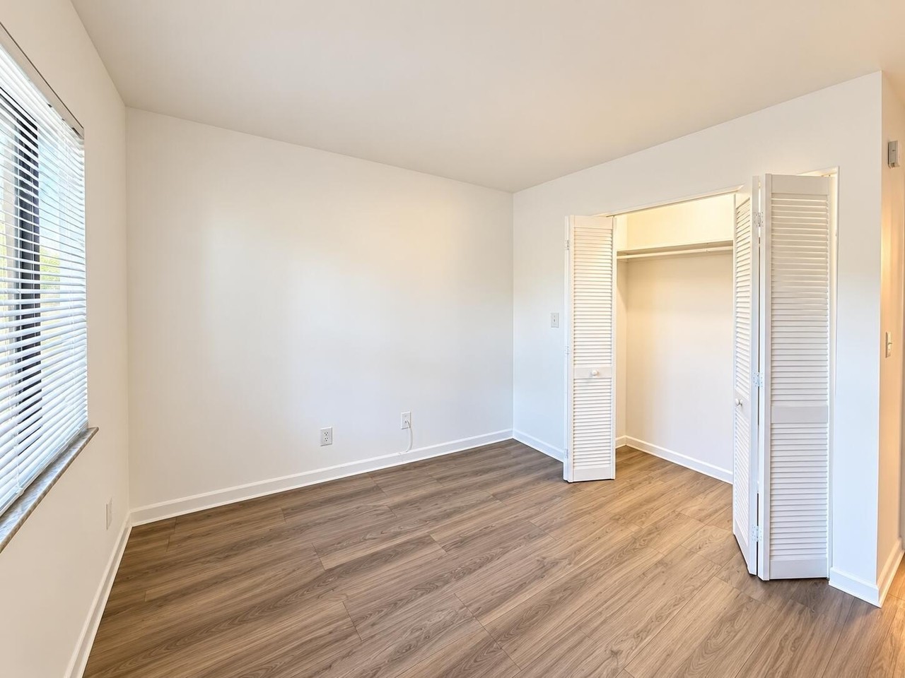 838 Nw Fork Rd #838 - Photo 7 of 12