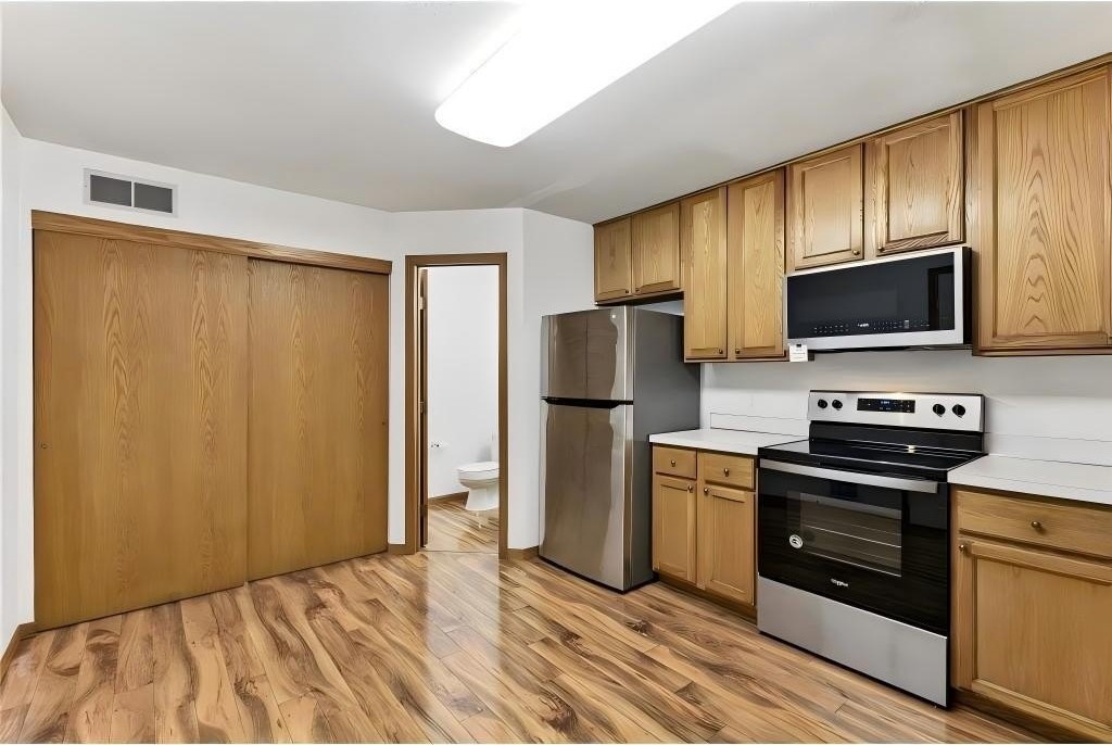 11256 Providence Ln - Photo 6 of 13