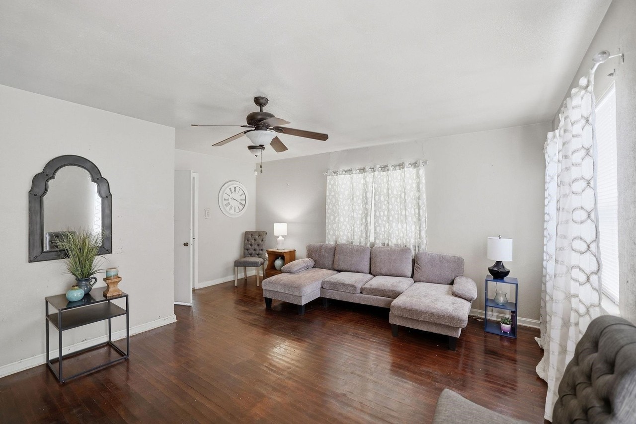 1645 79th Ave - Photo 5 of 16