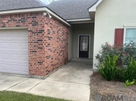 featured image of 17104 Richmond Dr