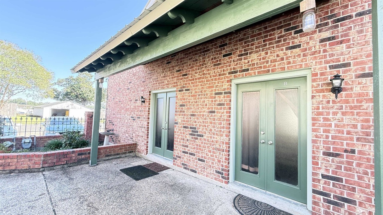 112 Palm Pl Apt A - Photo 5 of 5