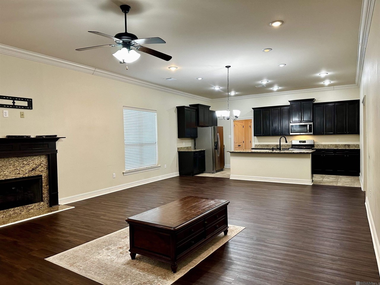 18176 Old Reserve Dr - Photo 2 of 16