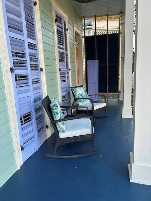 121 Olivier St - Photo 2 of 9