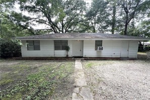 featured image of 65087 Mitchell St
