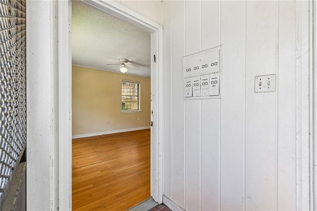 630 Broadway St - Photo 3 of 18