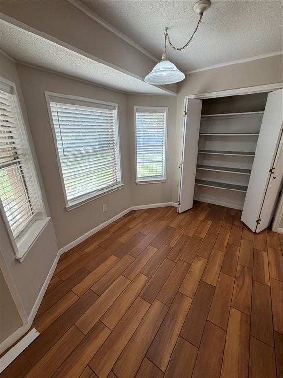 949 Maine Ave - Photo 5 of 14