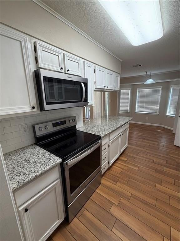 949 Maine Ave - Photo 6 of 14