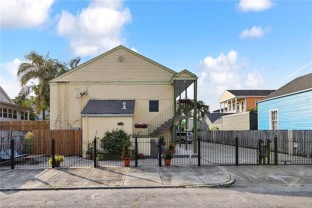 418 Pelican Ave - Photo 1 of 1