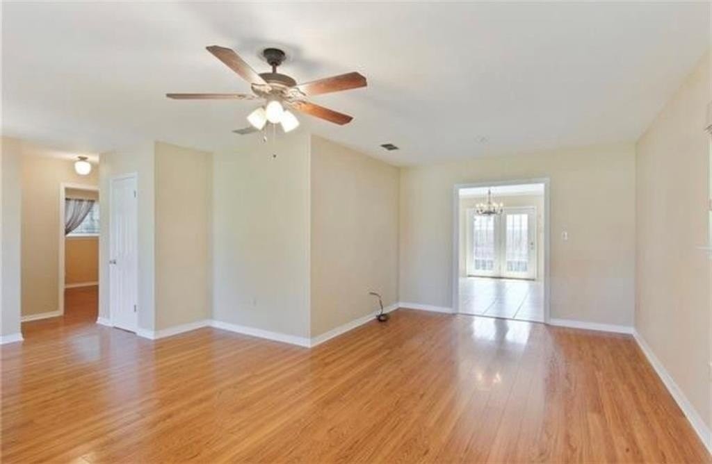 3817 Courtland Dr - Photo 4 of 13