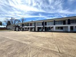 featured image of 1716 Polk St